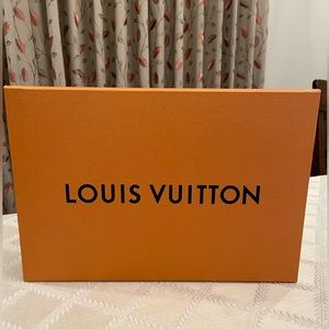 Louis Vuitton box with magnetic clasp